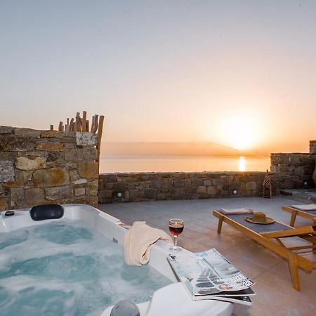 Gorgeous Studio In Cycladic Architecture Overlooking The Aegean Apartman Hulákia Kültér fotó