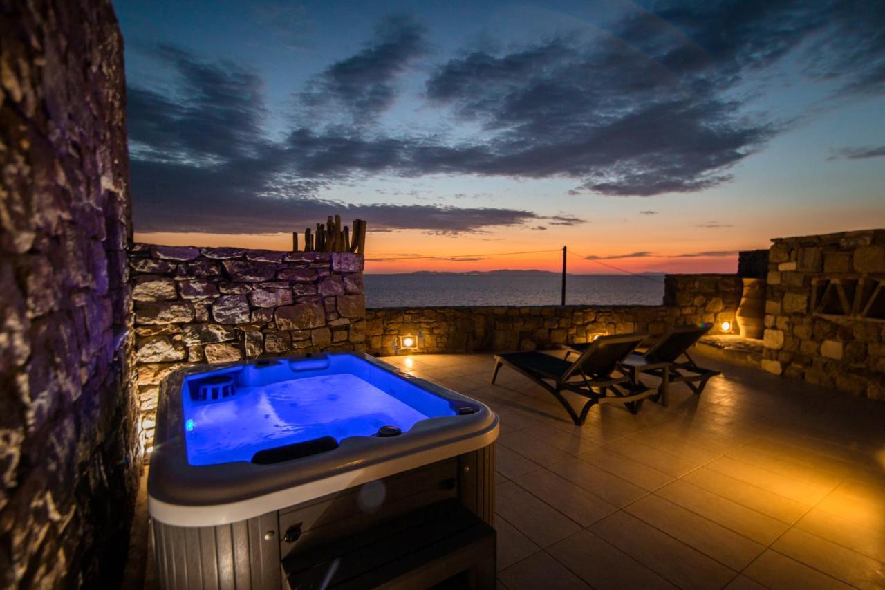 Gorgeous Studio In Cycladic Architecture Overlooking The Aegean Apartman Hulákia Kültér fotó